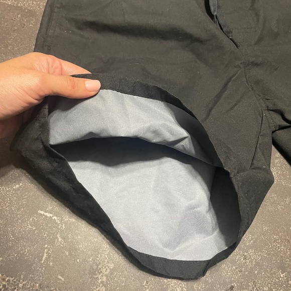 🆕 Mens Old Navy Black Swim Trunks - Size S - Picture 6 of 9